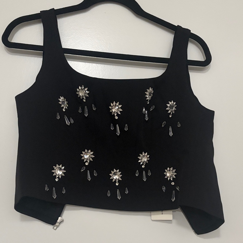 Jeweled 💎crop top alone or under a blazer for a pop of elegance… Commence crop